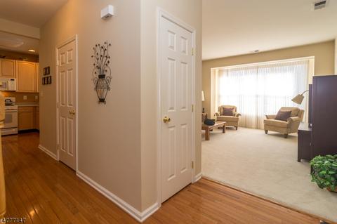 7 Paddock Ln, Flemington, NJ 08822 photo 3
