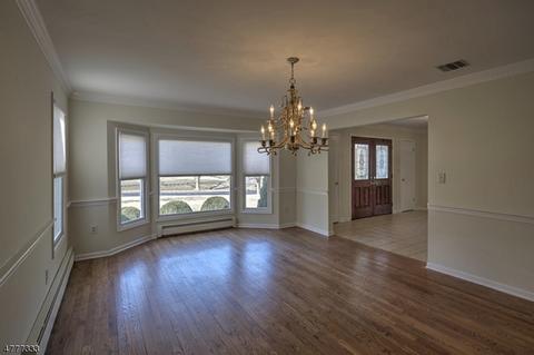 9 Demarest Dr, Mendham, NJ 07945 photo 5