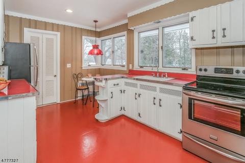 708 E Prospect St, Hackettstown, NJ 07840 photo 12
