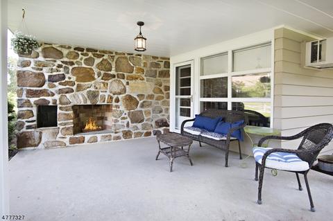 708 E Prospect St, Hackettstown, NJ 07840 photo 3