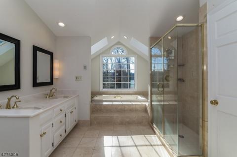 10 Gloucester Rd, Summit, NJ 07901 photo 19