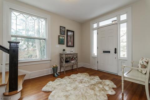 34 Locust Dr, Summit, NJ 07901 photo 3