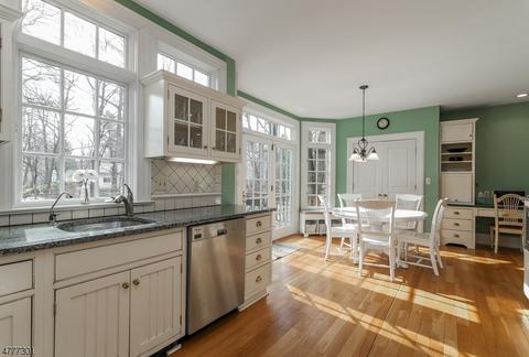 34 Locust Dr, Summit, NJ 07901 photo 9