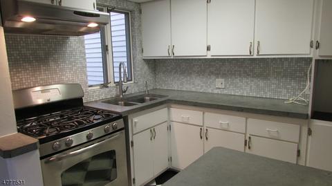 617 Thomas Pl, Bound Brook, NJ 08805 photo 6