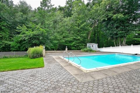 22 Judith Pl, Wayne, NJ 07470 photo 18