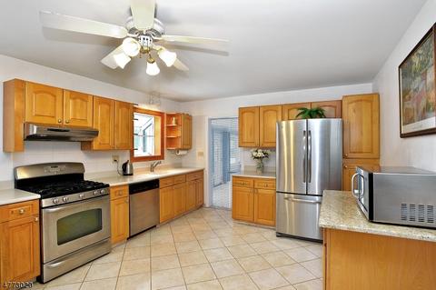 22 Judith Pl, Wayne, NJ 07470 photo 5