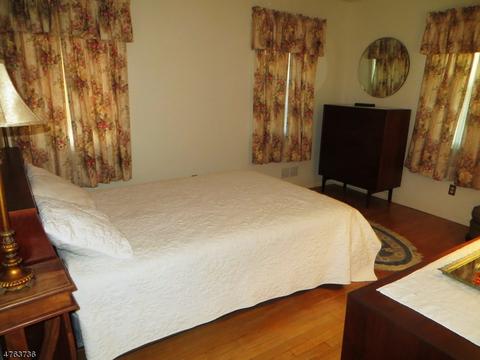 63 Castles Dr, Wayne, NJ 07470 photo 5