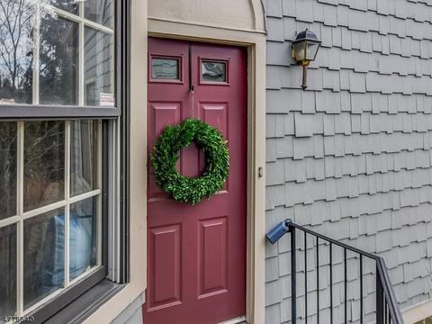 12 Tanager Ct, Wayne, NJ 07470 photo 2