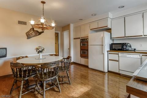 8 Woodside Rd, Springfield, NJ 07081 photo 10