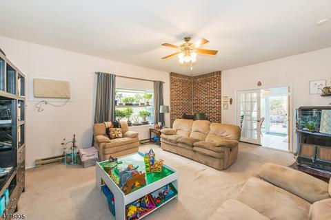 25 Devonshire Ter, Mount Olive Twp., NJ 07836 photo 8