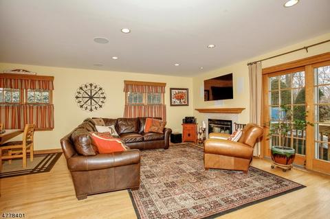 241 Berkeley Rd, River Edge, NJ 07661 photo 12