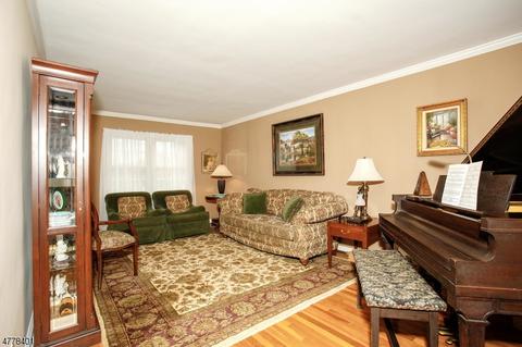 241 Berkeley Rd, River Edge, NJ 07661 photo 2