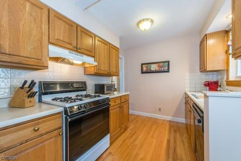 148 Mountainview Ave, Nutley, NJ 07110 photo 3
