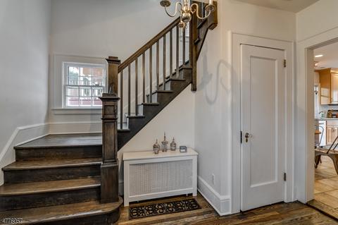 55 Elm St, Millburn, NJ 07041 photo 2