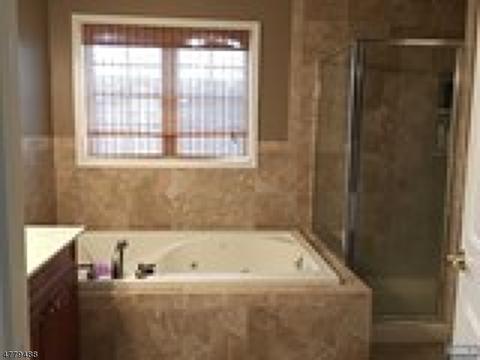 308 Hamilton Pl, Hackensack, NJ 07601 photo 16