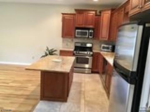 308 Hamilton Pl, Hackensack, NJ 07601 photo 6