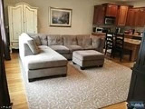 308 Hamilton Pl, Hackensack, NJ 07601 photo 3