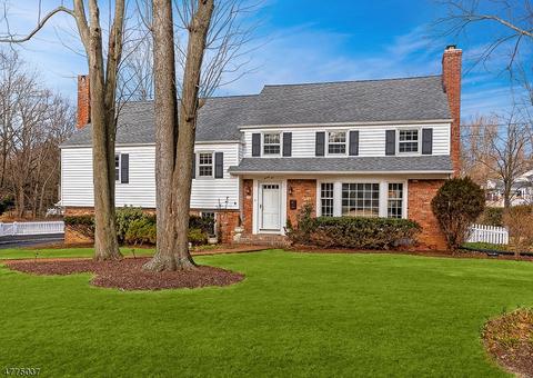 25 Tanglewood Dr, Summit, NJ 07901 photo 1