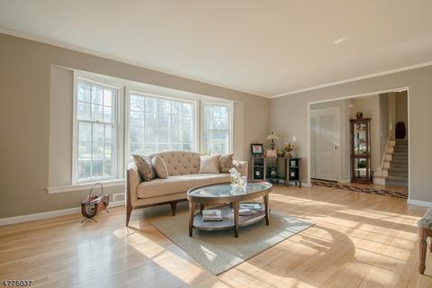 25 Tanglewood Dr, Summit, NJ 07901 photo 4