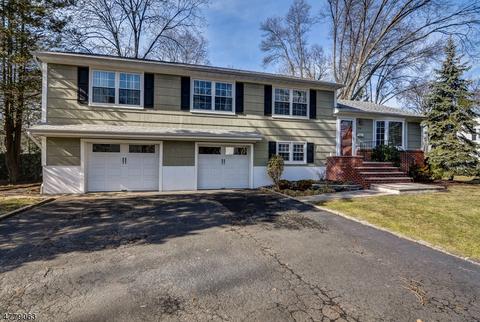 1132 Iris Dr, Mountainside, NJ 07092 photo 4