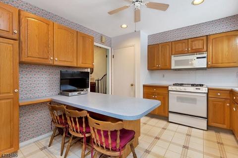 340 Timber Dr, Berkeley Heights, NJ 07922 photo 11