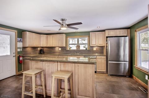 50 Bountiful Dr, Hackettstown, NJ 07840 photo 1