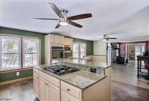 50 Bountiful Dr, Hackettstown, NJ 07840 photo 2