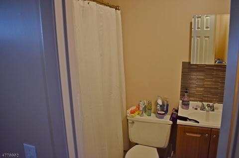 81 Vreeland Ave, Hackensack, NJ 07601 photo 8