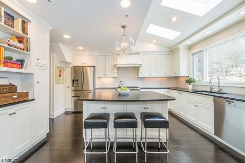 93 Mountain Ave, Millburn, NJ 07041 photo 10