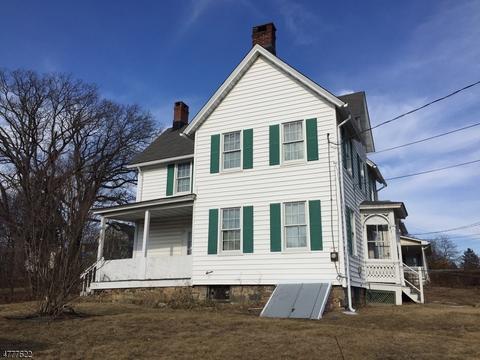 31 E Chrystal St, Dover, NJ 07801 photo 5