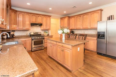 159 Gary St, Paramus, NJ 07652 photo 10