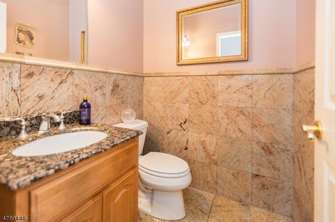 159 Gary St, Paramus, NJ 07652 photo 13