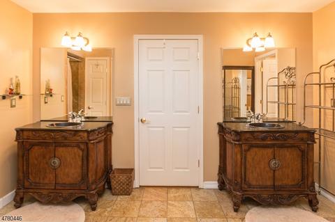 159 Gary St, Paramus, NJ 07652 photo 18