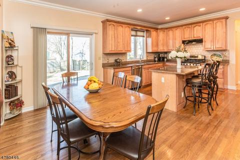 159 Gary St, Paramus, NJ 07652 photo 9