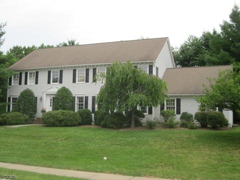 8 Devonshire Ln, Mendham, NJ 07945 photo 1