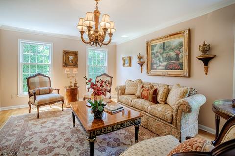 8 Devonshire Ln, Mendham, NJ 07945 photo 3