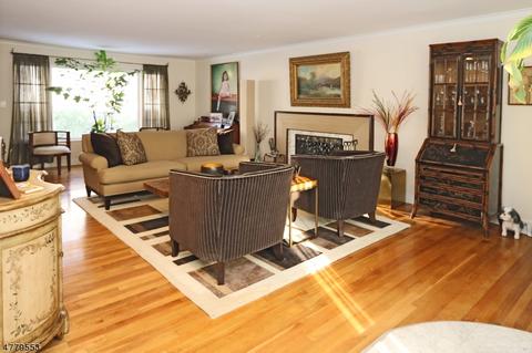 1 Devon Dr, West Orange, NJ 07052 photo 2