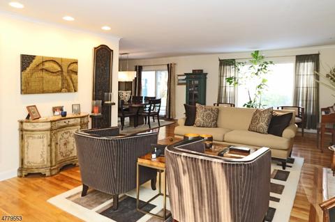 1 Devon Dr, West Orange, NJ 07052 photo 3