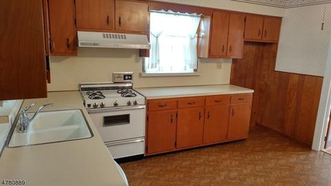 337 W Maple Ave, Bound Brook, NJ 08805 photo 9