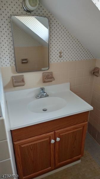 337 W Maple Ave, Bound Brook, NJ 08805 photo 22