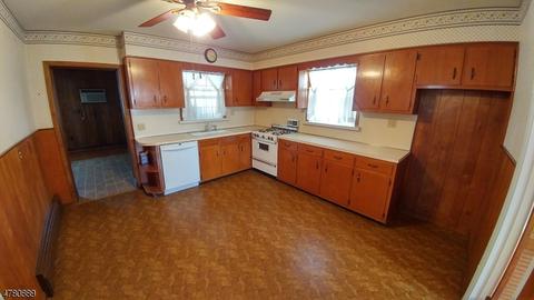 337 W Maple Ave, Bound Brook, NJ 08805 photo 12
