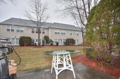 8302 Brittany Dr, Wayne, NJ 07470 photo 13