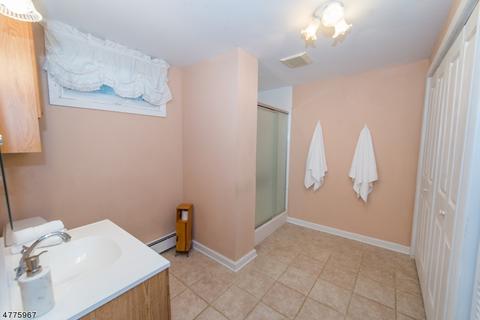 27 Held Ter, Wanaque, NJ 07465 photo 16