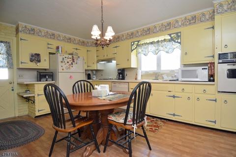 7 Charles Ter, Waldwick, NJ 07463 photo 5