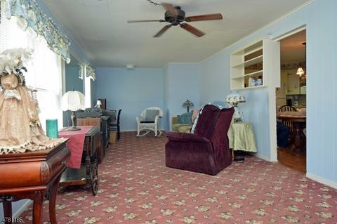 7 Charles Ter, Waldwick, NJ 07463 photo 3