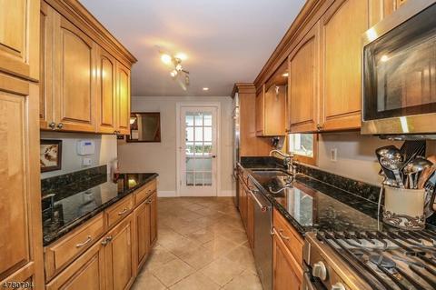 176 Pitt Rd, Springfield, NJ 07081 photo 9