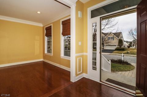 29 Crestview Dr, Clinton, NJ 08809 photo 3