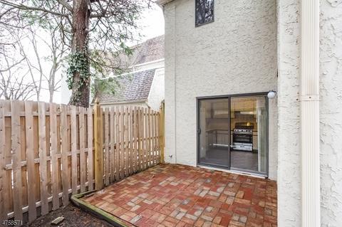 6 Gate House Ln, Edison, NJ 08820 photo 11