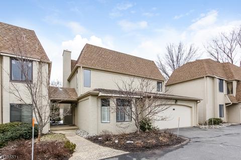 6 Gate House Ln, Edison, NJ 08820 photo 2