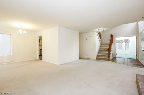 6 Gate House Ln, Edison, NJ 08820 photo 5